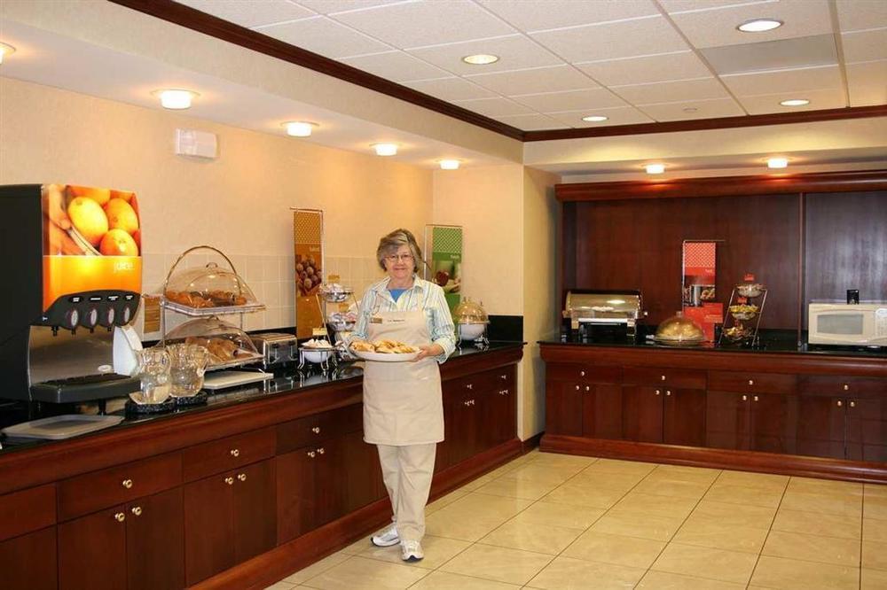 Hampton Inn Wichita Falls-Sikes Senter Mall Ресторан фото