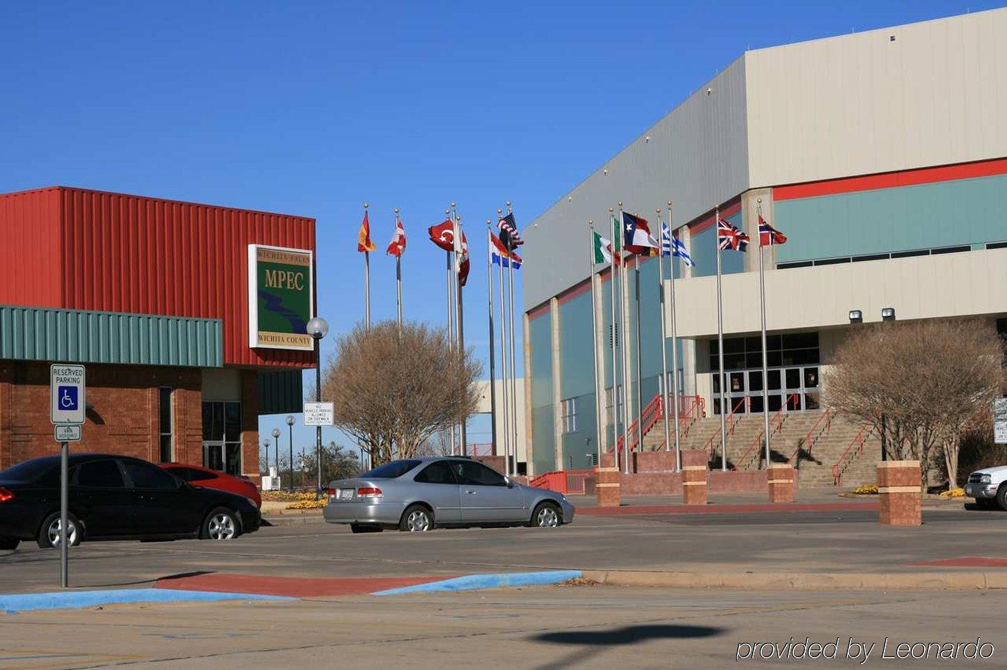 Hampton Inn Wichita Falls-Sikes Senter Mall Екстер'єр фото