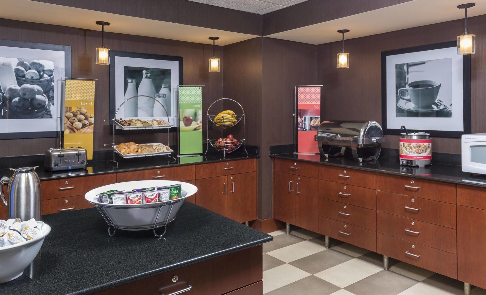 Hampton Inn Wichita Falls-Sikes Senter Mall Екстер'єр фото