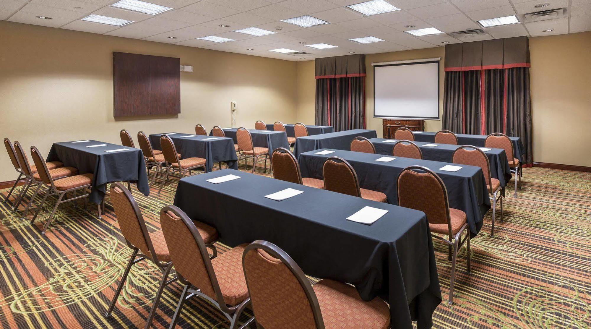 Hampton Inn Wichita Falls-Sikes Senter Mall Екстер'єр фото