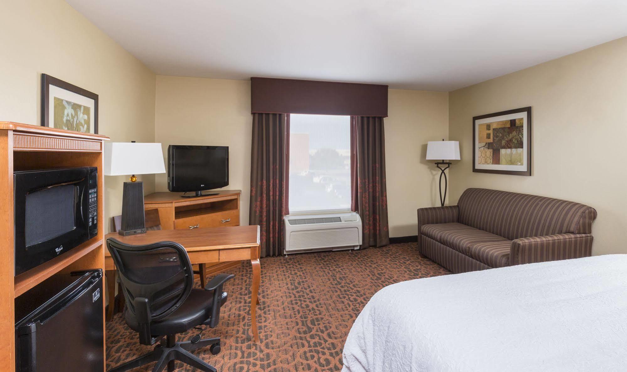 Hampton Inn Wichita Falls-Sikes Senter Mall Екстер'єр фото